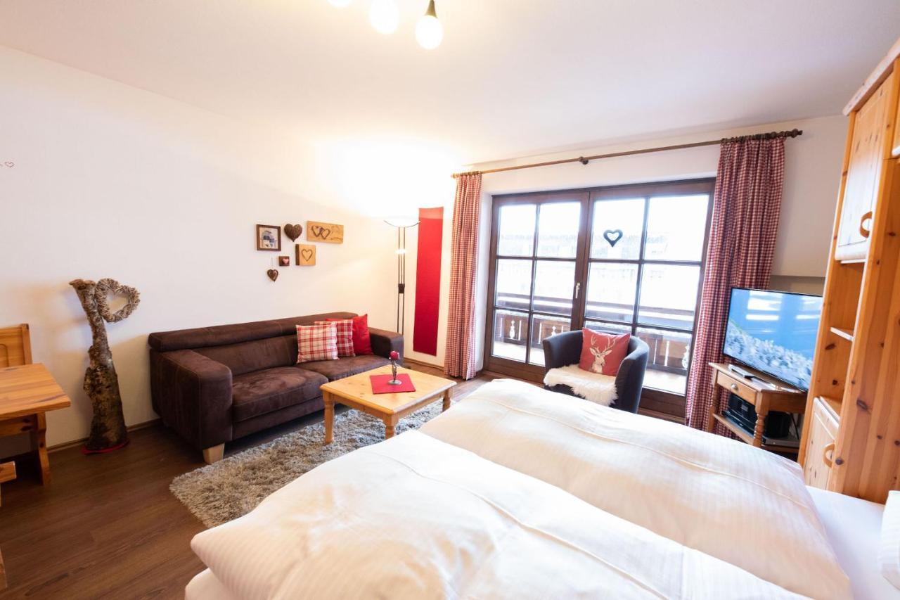 Enzian Apartment Грайнау Екстериор снимка