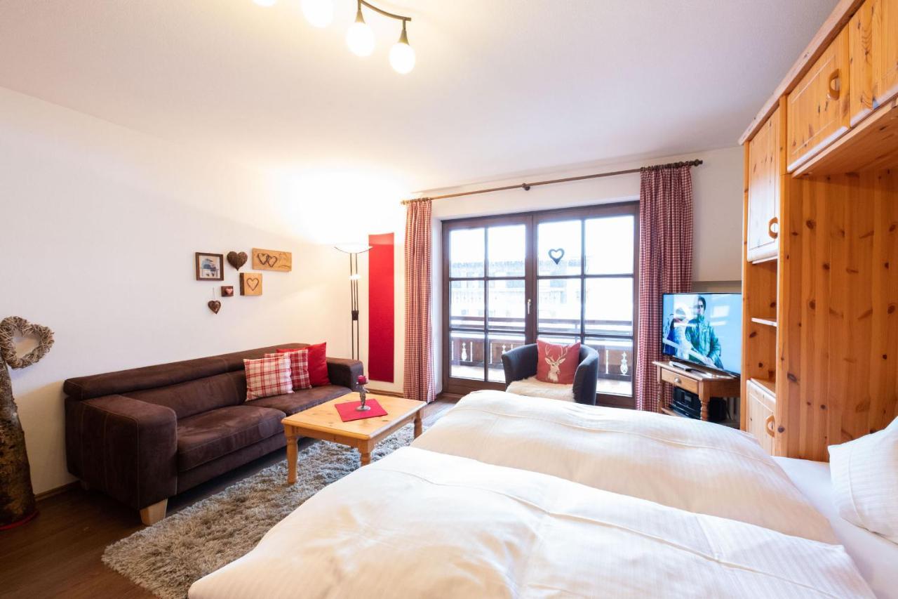 Enzian Apartment Грайнау Екстериор снимка